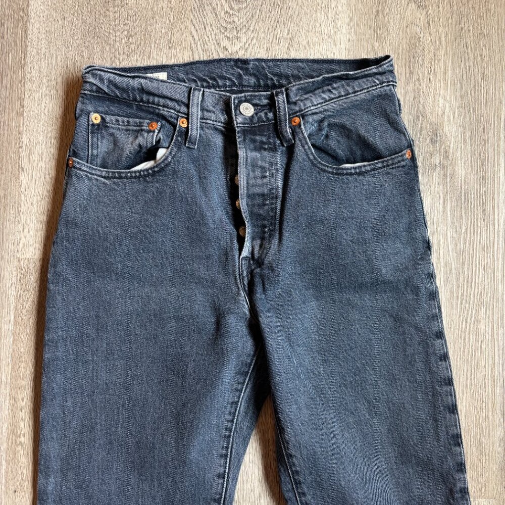 Levi's Women's 501 Original Mid Rise Straight Leg Jeans Dark Blue size 27x28 - Picture 12 of 13